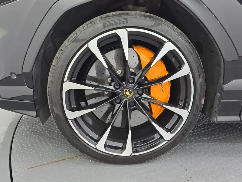 Lamborghini Urus Urus 4.0 V8, снимка 5 - Автомобили и джипове - 56739028