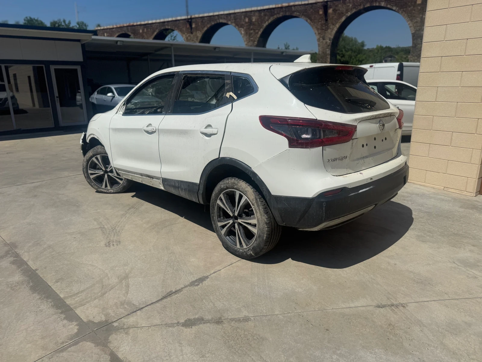 Nissan Qashqai 1.3tce140hp HR13 - изображение 3