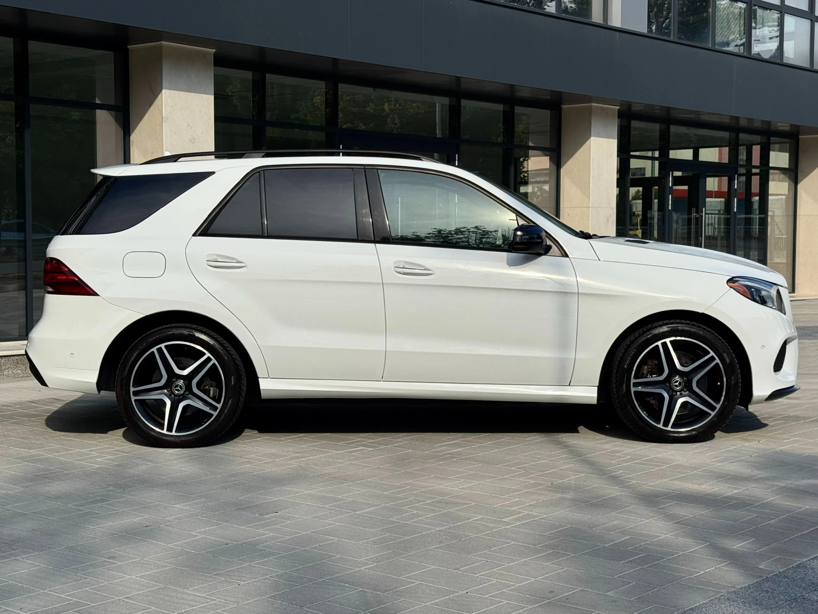 Mercedes-Benz GLE 400  - изображение 9