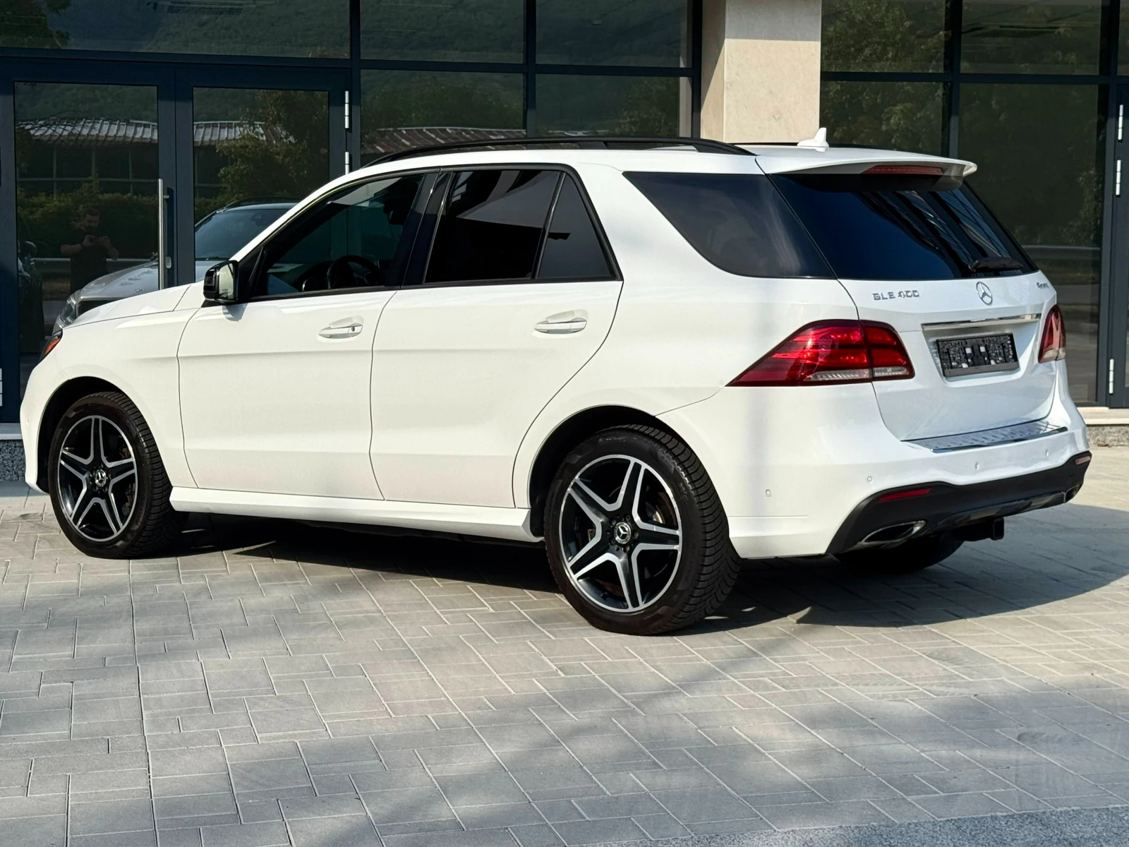 Mercedes-Benz GLE 400  - изображение 4