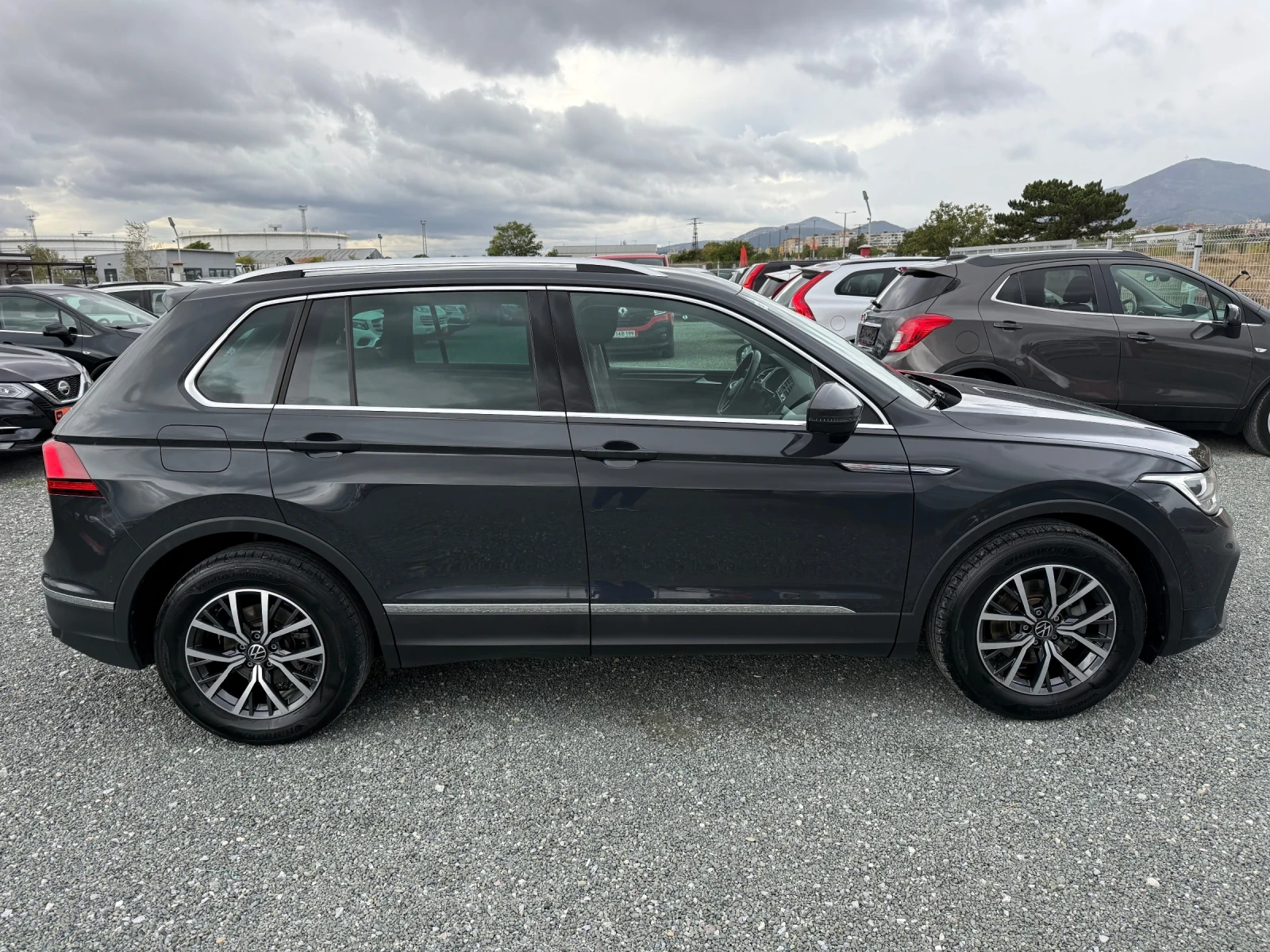 VW Tiguan (KATO НОВА) - изображение 4