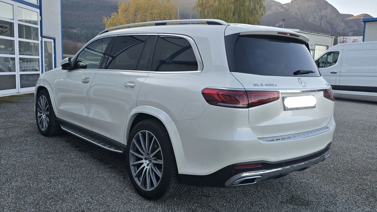 Mercedes-Benz GLS 400  - изображение 5