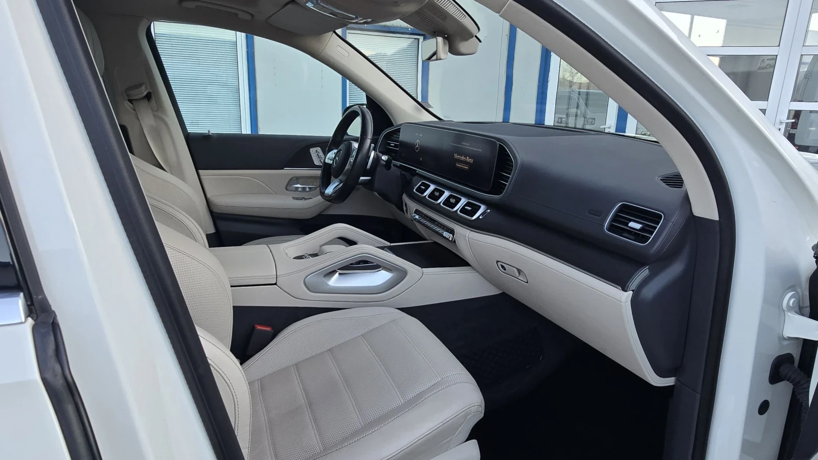 Mercedes-Benz GLS 400  - изображение 6