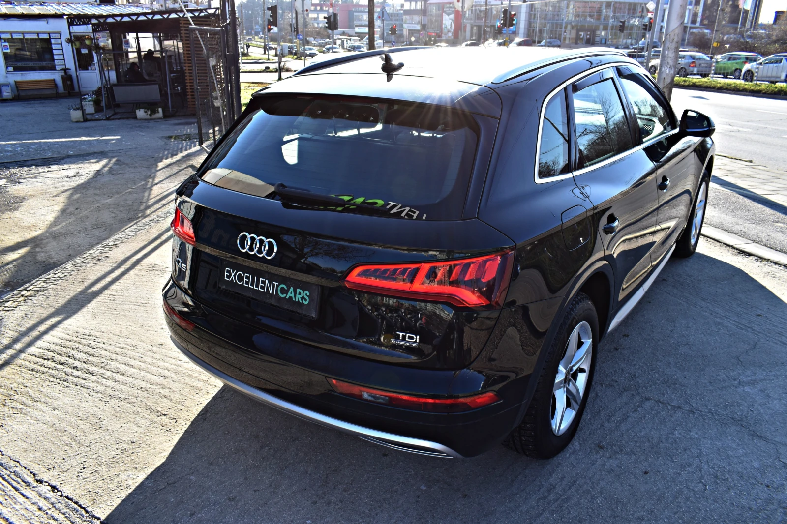 Audi Q5 2.0TDI* 4x4* DIGITAL* РЕАЛНИ КМ* 3TV* FRONT-ASSIST - изображение 5
