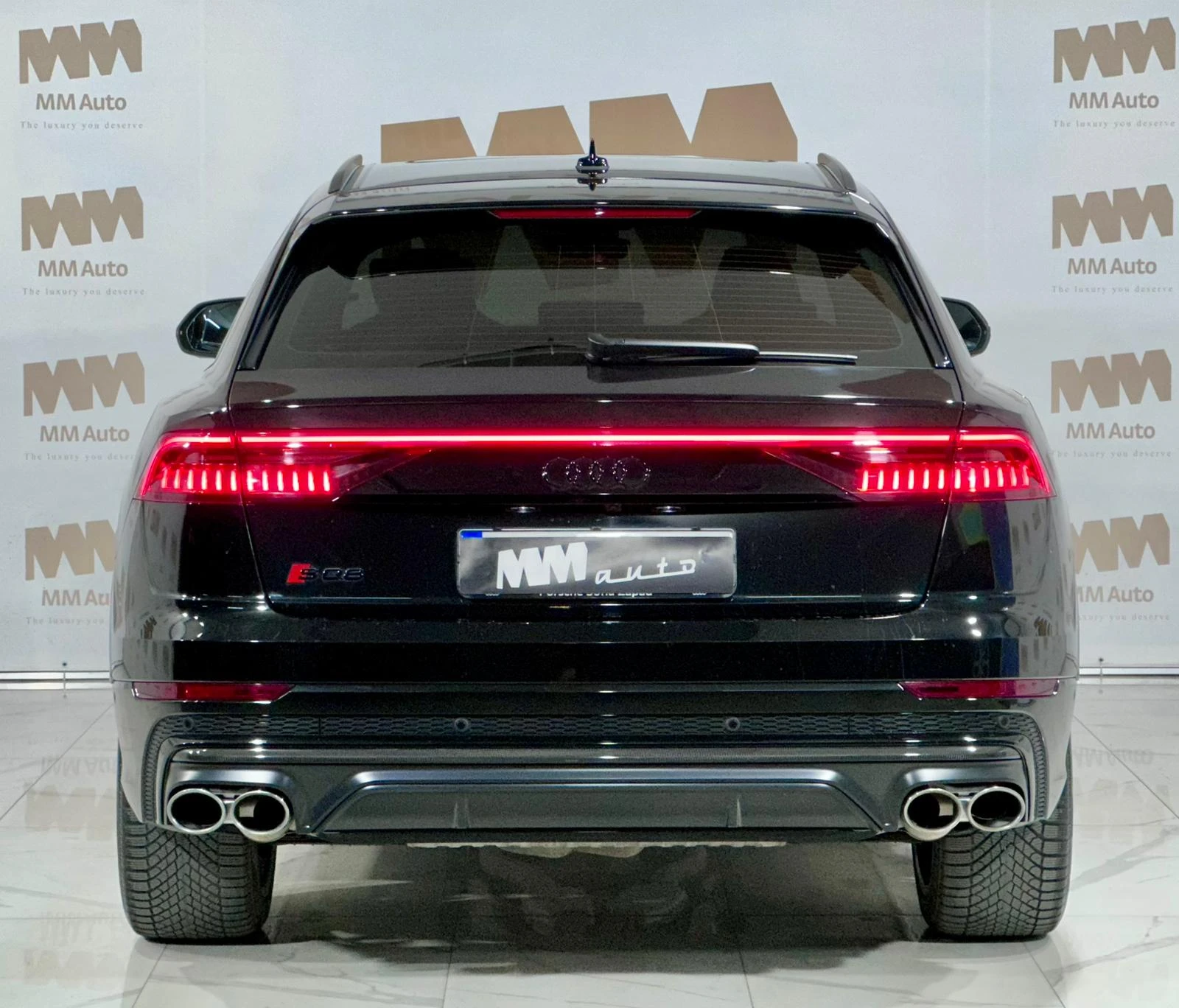 Audi SQ8 TFSi Quattro* 3D B&O* HuD* Carbon* Full* Гаранция, снимка 5 - Автомобили и джипове - 54028567