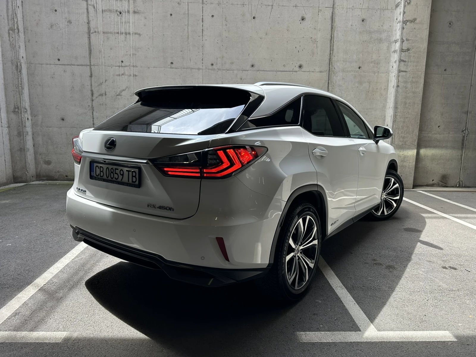 Lexus RX 450h Executive Line - 3+ 1 N1, снимка 5 - Автомобили и джипове - 54607128