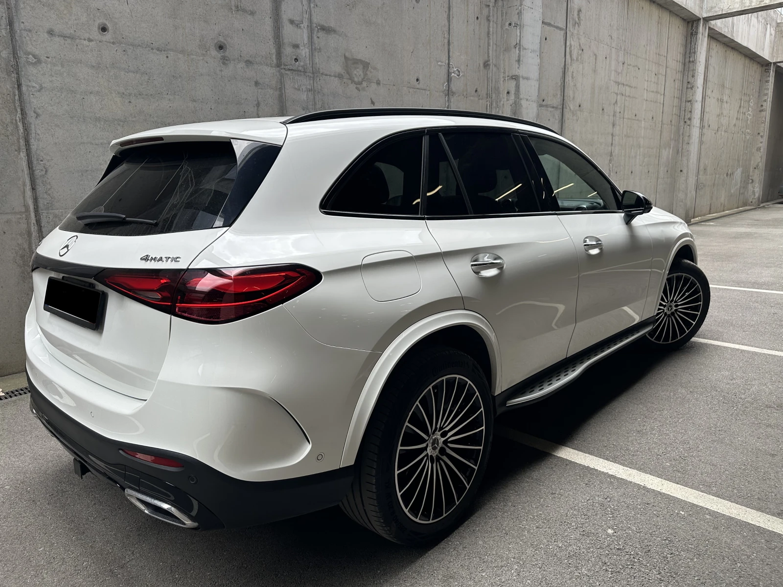 Mercedes-Benz GLC 300 4MATIC AMG Burmester Panorama Digital Light, снимка 4 - Автомобили и джипове - 54633959