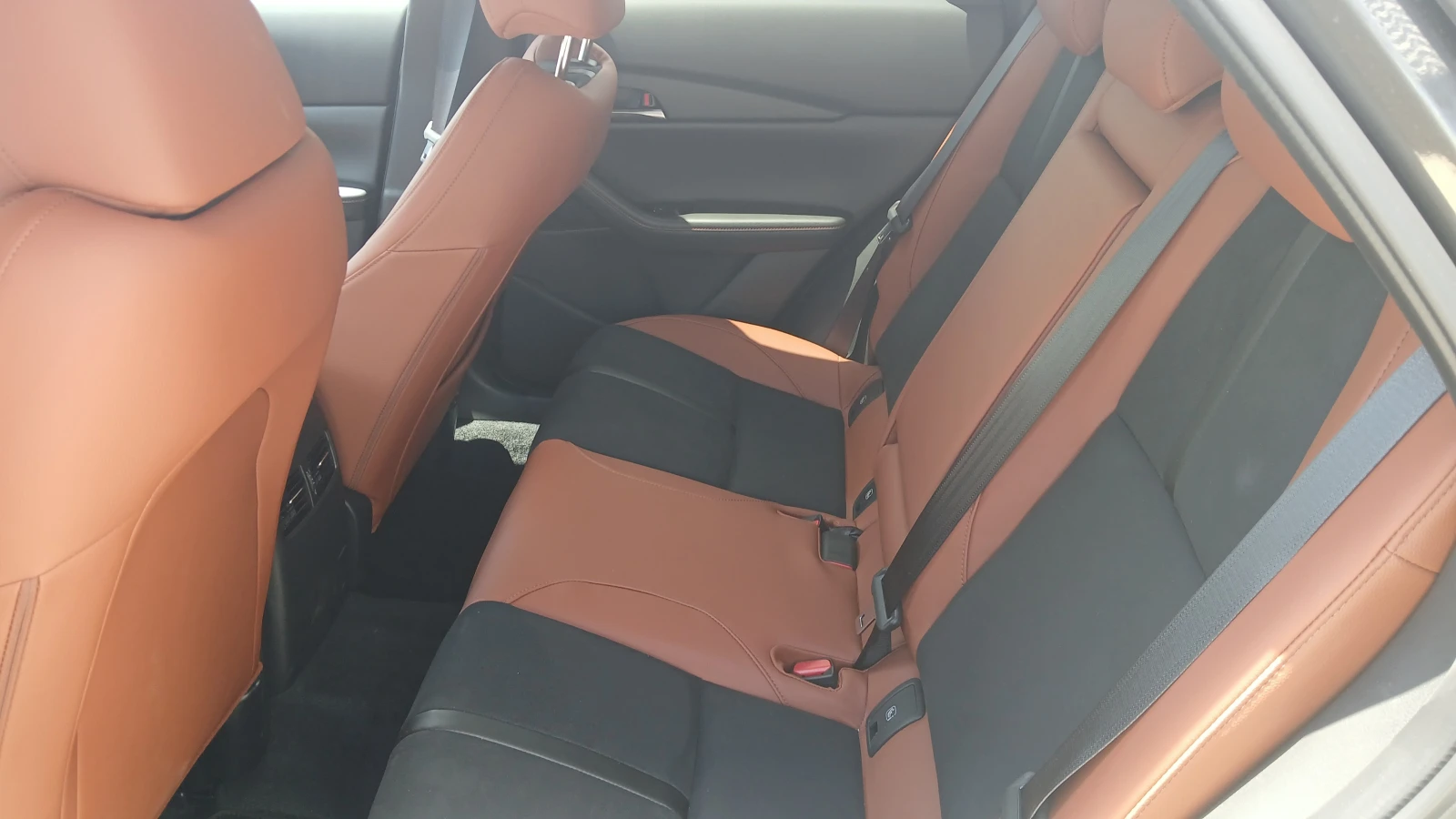 Mazda CX-30, снимка 15 - Автомобили и джипове - 55231993