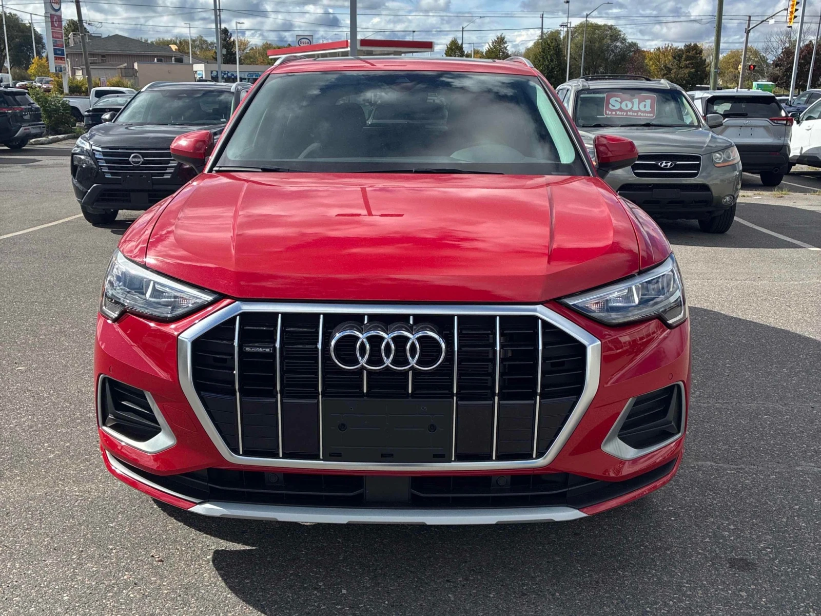 Audi Q3 Progressiv / Distronic / Carfax / Лизинг, снимка 6 - Автомобили и джипове - 56440007