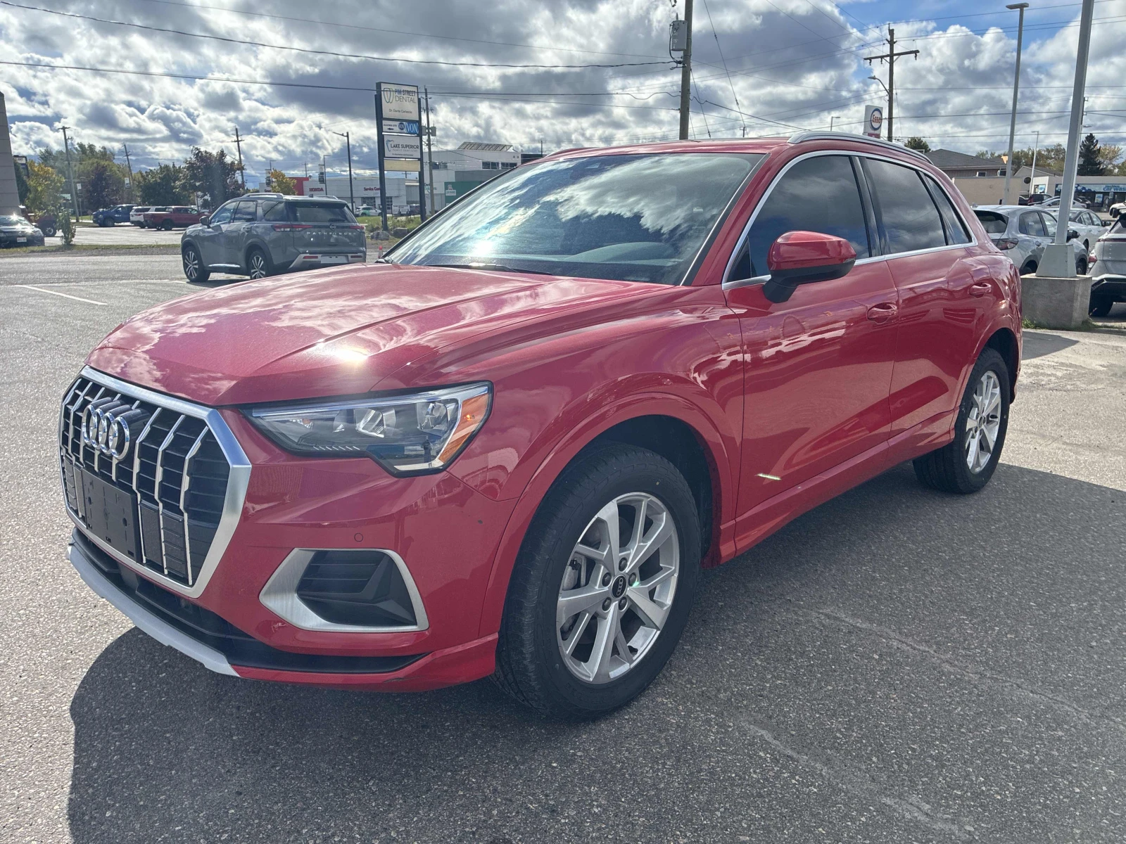 Audi Q3 Progressiv / Distronic / Carfax / Лизинг