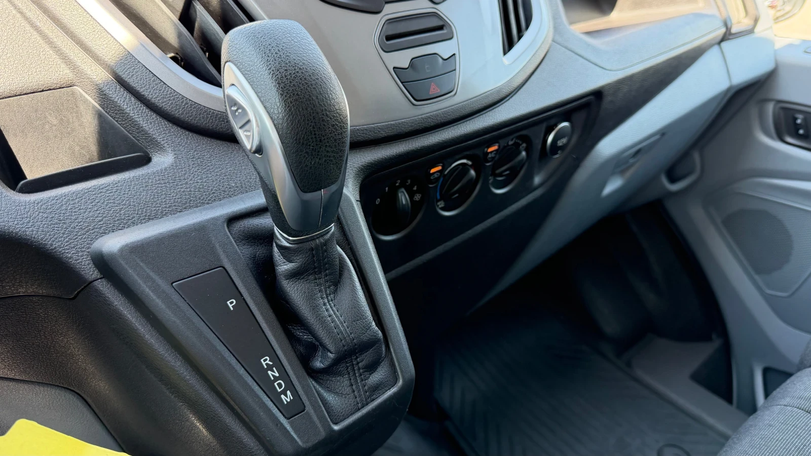 Ford Transit 350M ХЛАДИЛЕН -20, ЕВРО6, снимка 17 - Бусове и автобуси - 54773270