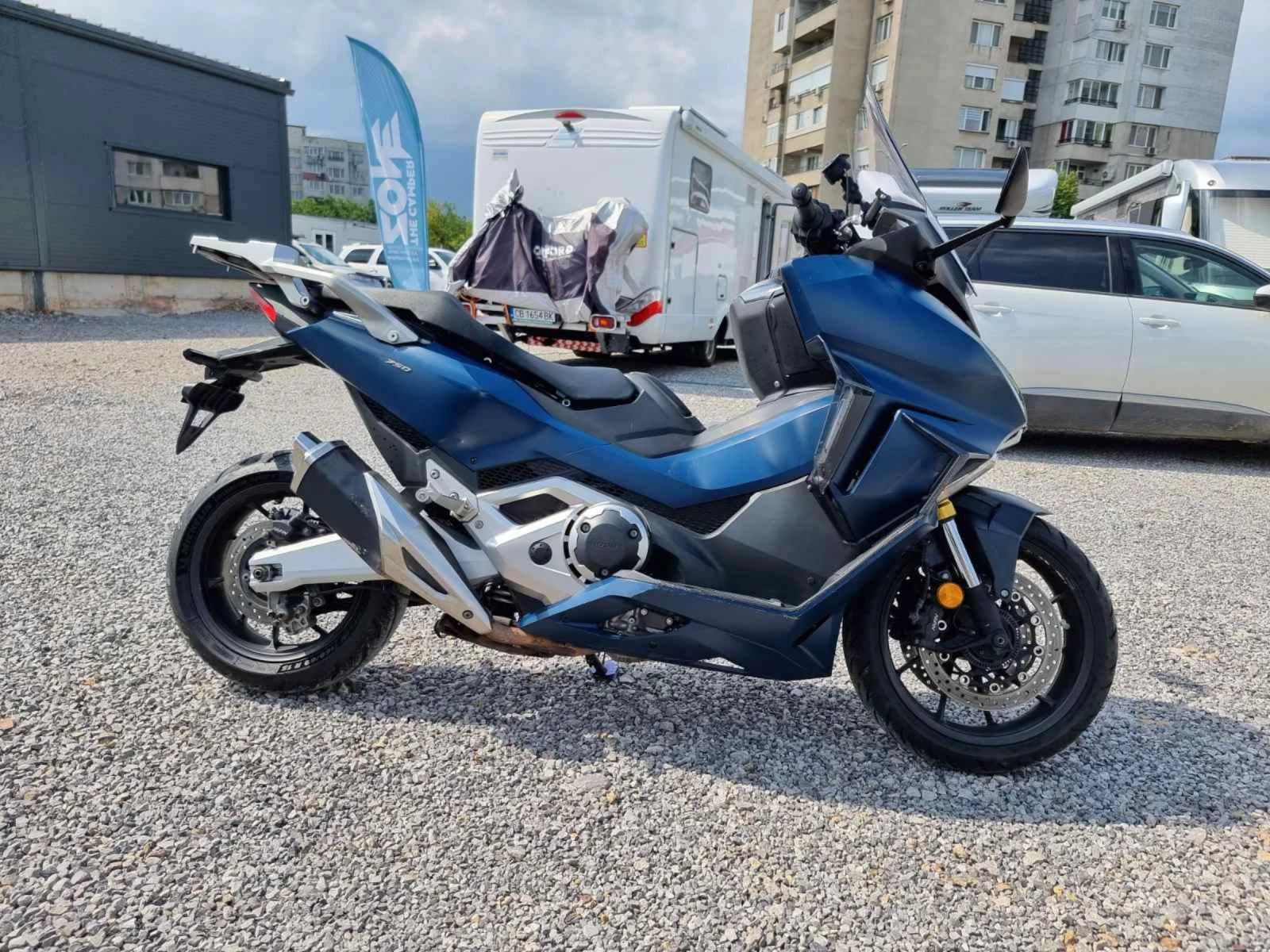 Honda Forza 750