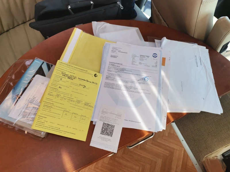 Кемпер HYMER / ERIBA Esterel 37, снимка 14 - Каравани и кемпери - 53032500