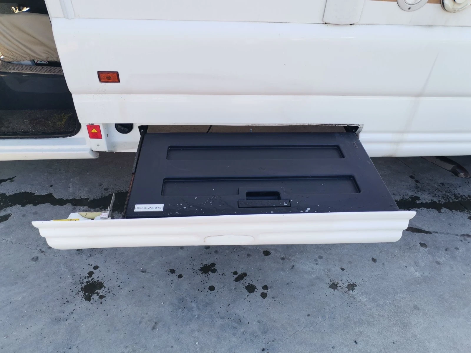 Кемпер HYMER / ERIBA Esterel 37 - изображение 10