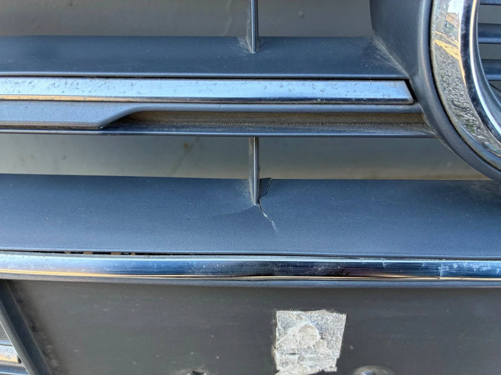 Решетка предна броня Audi A5. S-line. Ауди А5. 16-19г. 8W6853651R. С лека забележка, снимка 3 - Части - 53806093