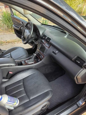 Mercedes-Benz C 240, снимка 12