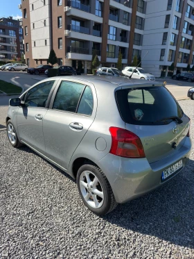 Toyota Yaris 1.3 VVT-I Automatic , снимка 5