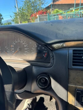 Mercedes-Benz 200 Лимузина Е200, снимка 7