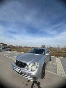Mercedes-Benz E 320 W211