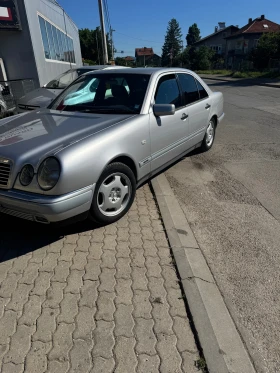 Mercedes-Benz 200 Лимузина Е200 - 2800 € / 5476.32 лв. - 14428014 3