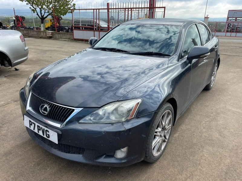 Lexus IS 2.2, снимка 3 - Автомобили и джипове - 40479533