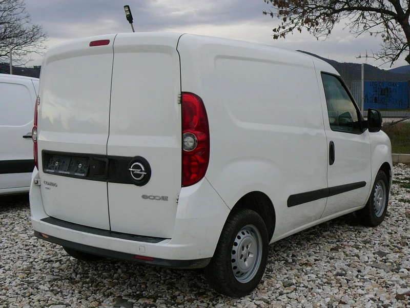 Opel Combo 1.3jtd E-5, снимка 6 - Автомобили и джипове - 47433263