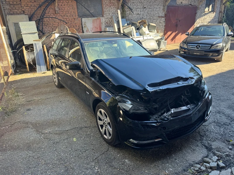 Mercedes-Benz C 220 OM651, снимка 2 - Автомобили и джипове - 47422782