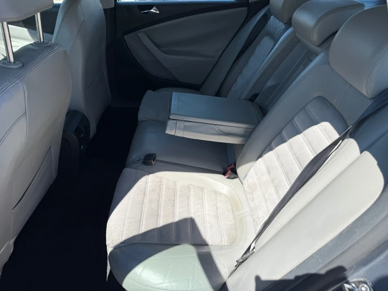 VW Passat 2.0TDI* DSG* НАВИГАЦИЯ* КОЖА * ЛИЗИНГ* , снимка 7 - Автомобили и джипове - 51316606