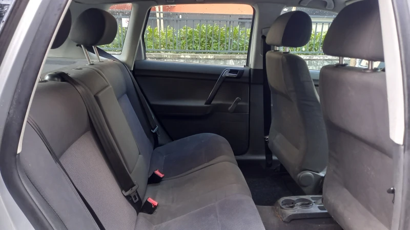 VW Polo 1.4, снимка 8 - Автомобили и джипове - 52639538