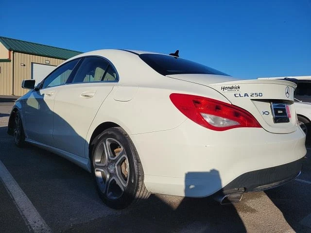 Mercedes-Benz CLA 250 4MATIC* AMG* HAMRAN/KARDON, снимка 5 - Автомобили и джипове - 48105961