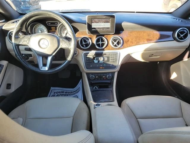 Mercedes-Benz CLA 250 4MATIC* AMG* HAMRAN/KARDON, снимка 6 - Автомобили и джипове - 48105961