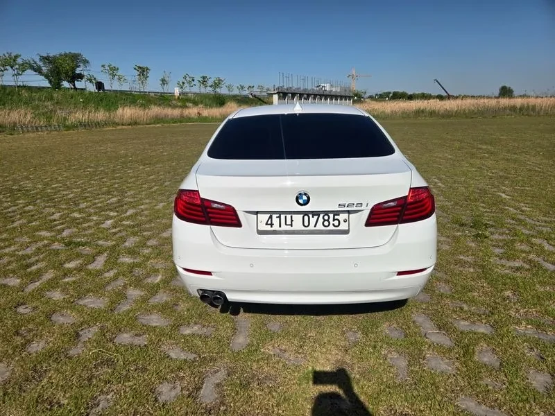 BMW 528 i, снимка 4 - Автомобили и джипове - 55146010