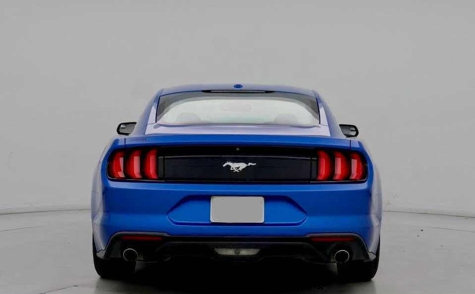 Ford Mustang * EcoBoost Fastback * CARFAX * AFTERMARKET INTAKE - изображение 4