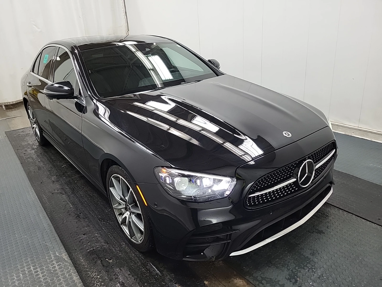 Mercedes-Benz E 450 4MATIC - изображение 2