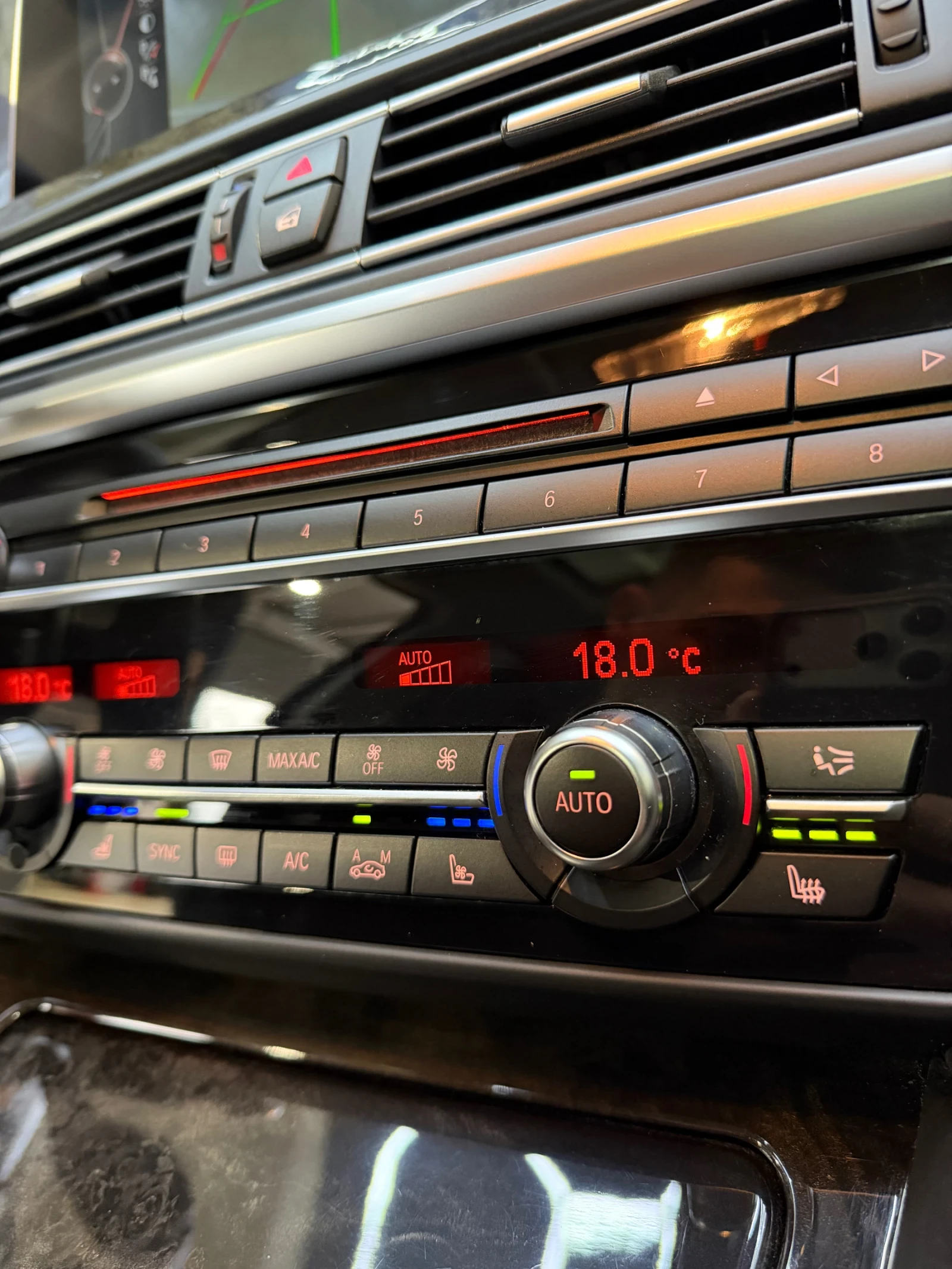 BMW 640 i FULL Ekcmpu* M PACKET* HEAD UP* HARMAN/KARDON* Ш, снимка 10 - Автомобили и джипове - 53965734