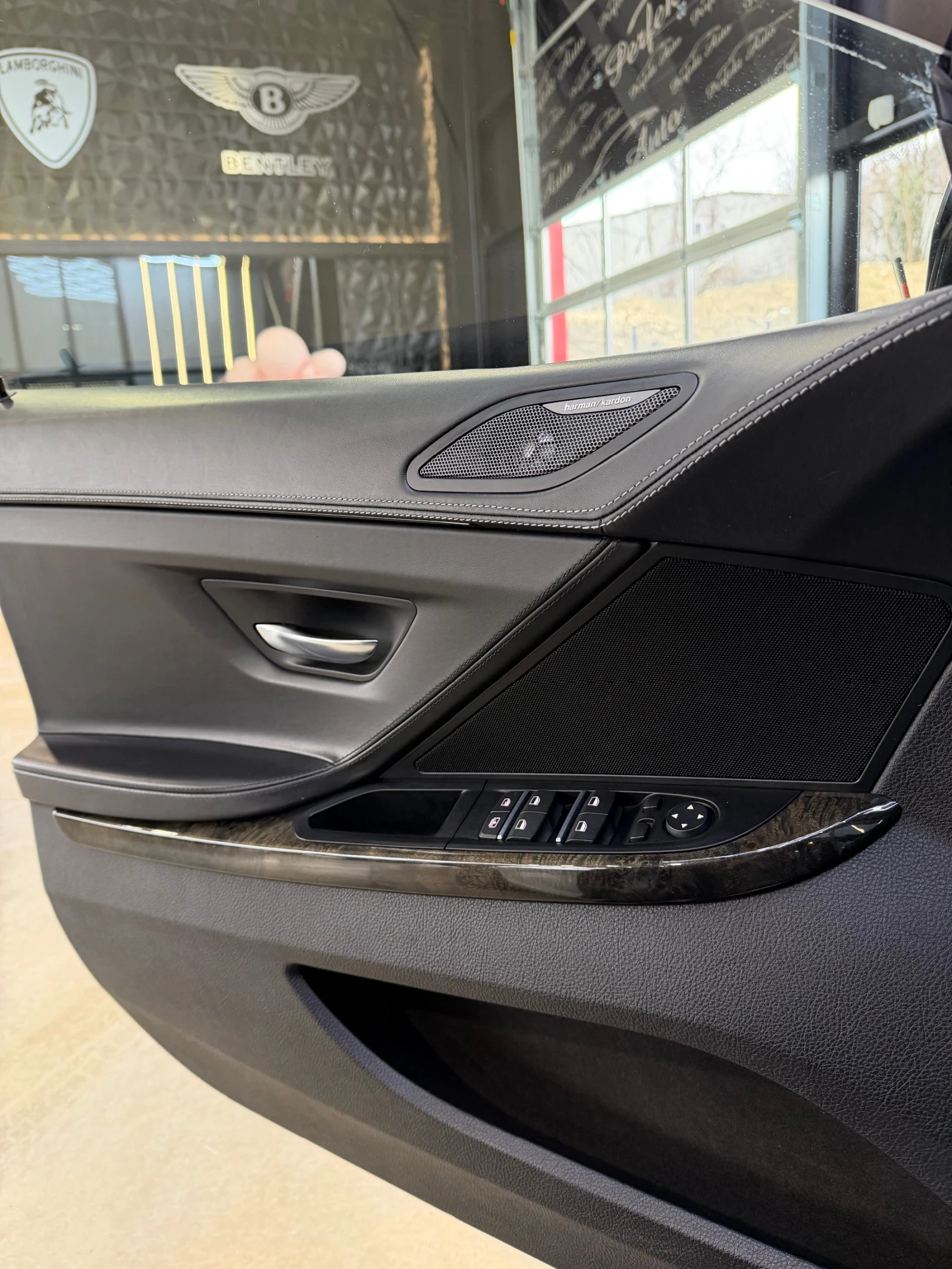 BMW 640 i FULL Ekcmpu* M PACKET* HEAD UP* HARMAN/KARDON* Ш, снимка 12 - Автомобили и джипове - 53965734