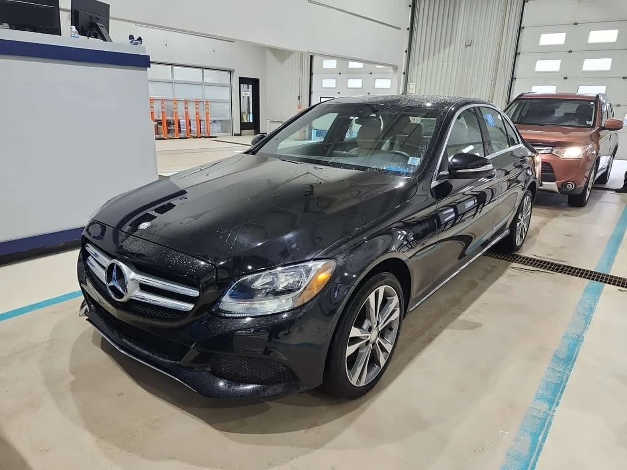 Mercedes-Benz C 300 ��������| 2 �����| CARFAX | Mobile.bg � ����������� 1