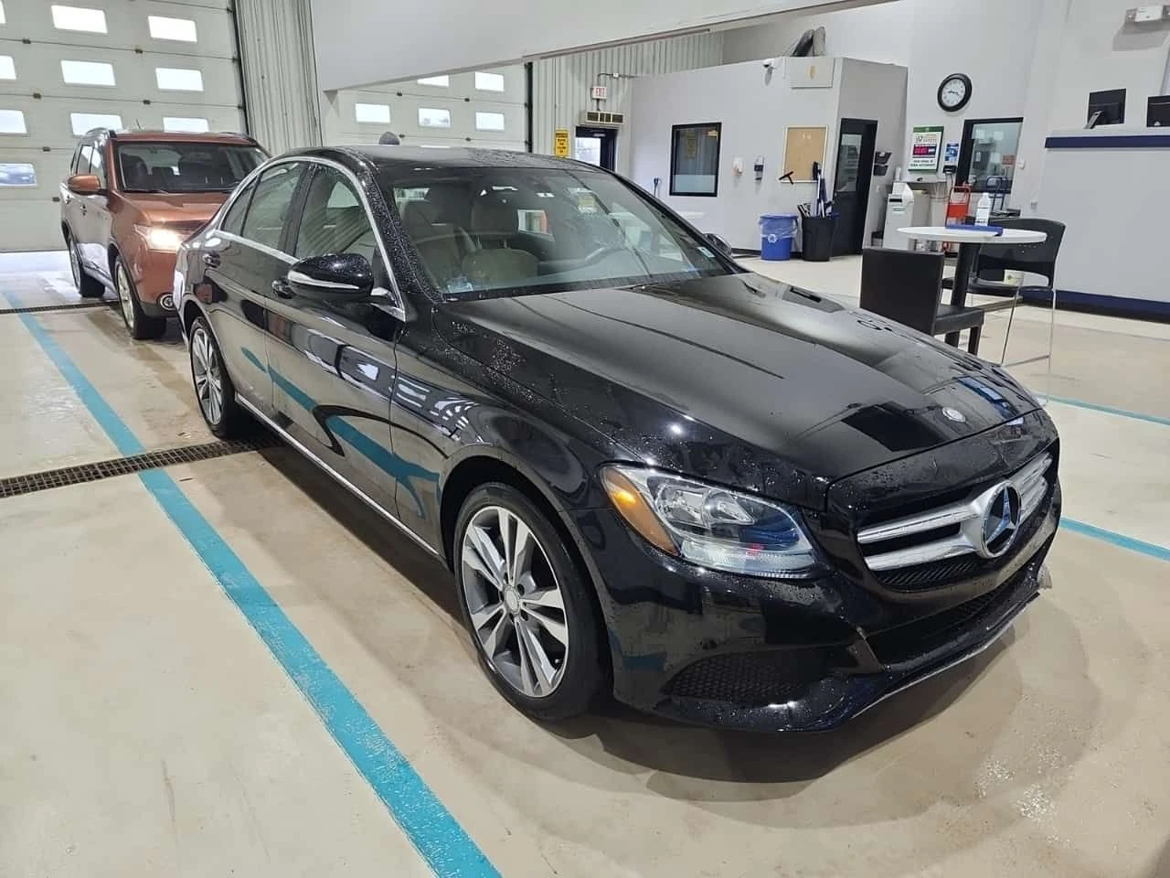 Mercedes-Benz C 300 ��������| 2 �����| CARFAX | Mobile.bg � ����������� 2