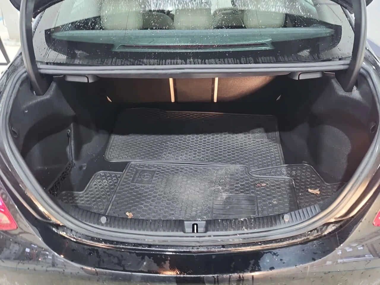 Mercedes-Benz C 300 ��������| 2 �����| CARFAX | Mobile.bg � ����������� 13