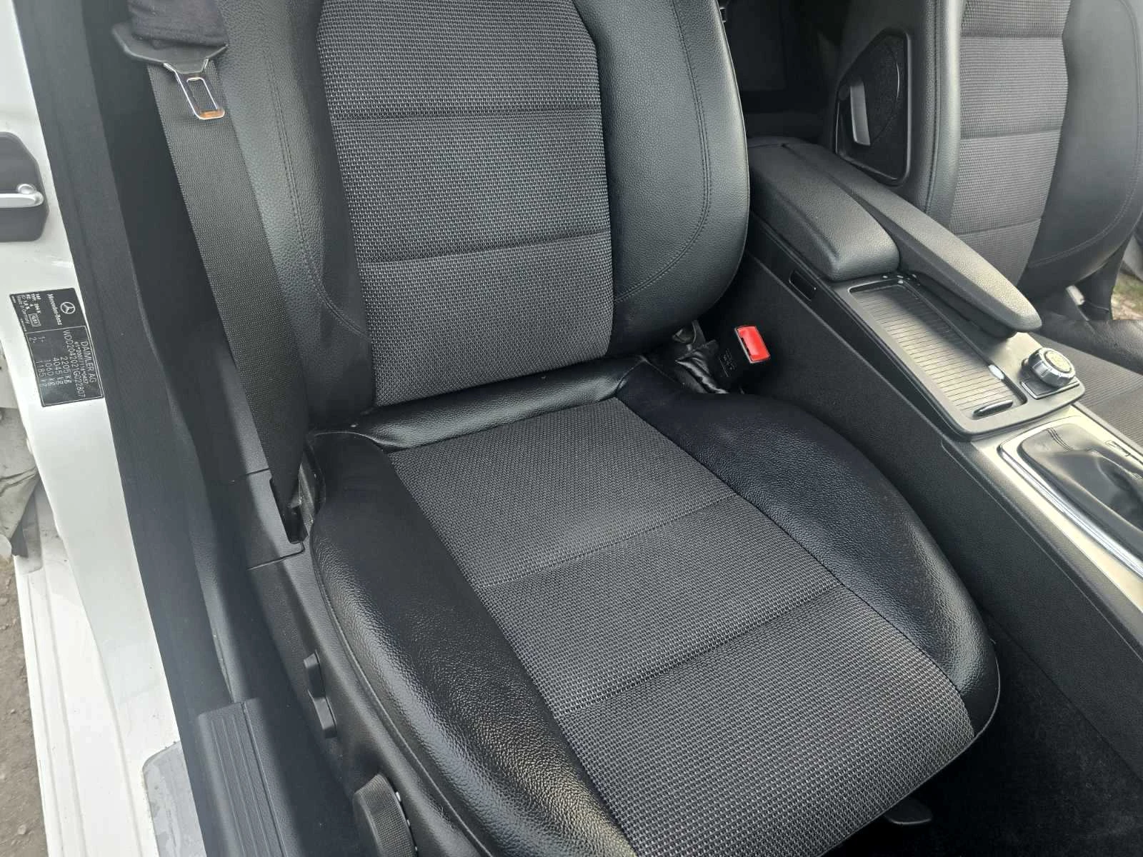 Mercedes-Benz C 220 FACE/AVANGARDE 2.2CDI/170hp, снимка 13 - Автомобили и джипове - 54816824