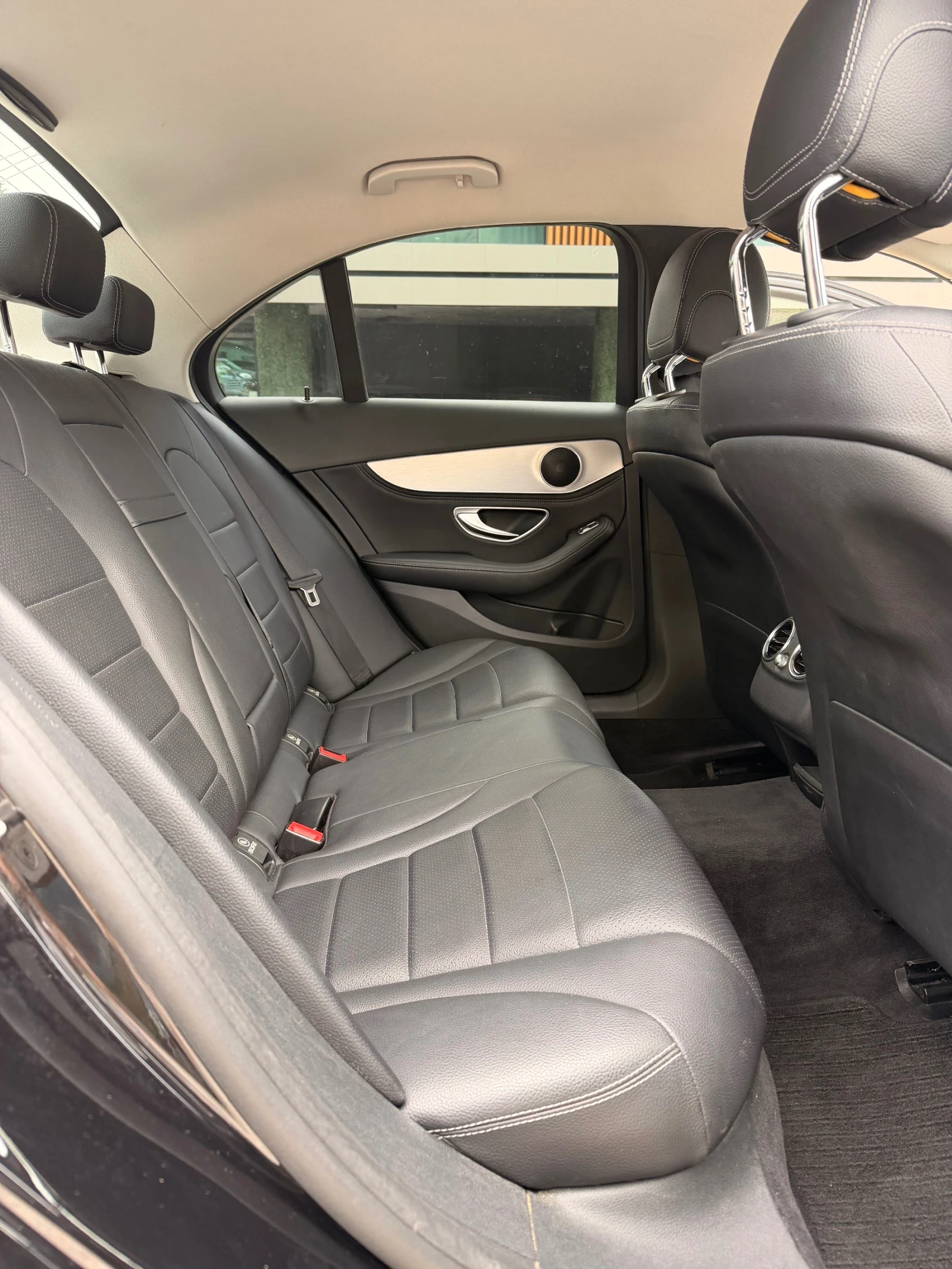 Mercedes-Benz C 200 AdBlue , снимка 13 - Автомобили и джипове - 54874310