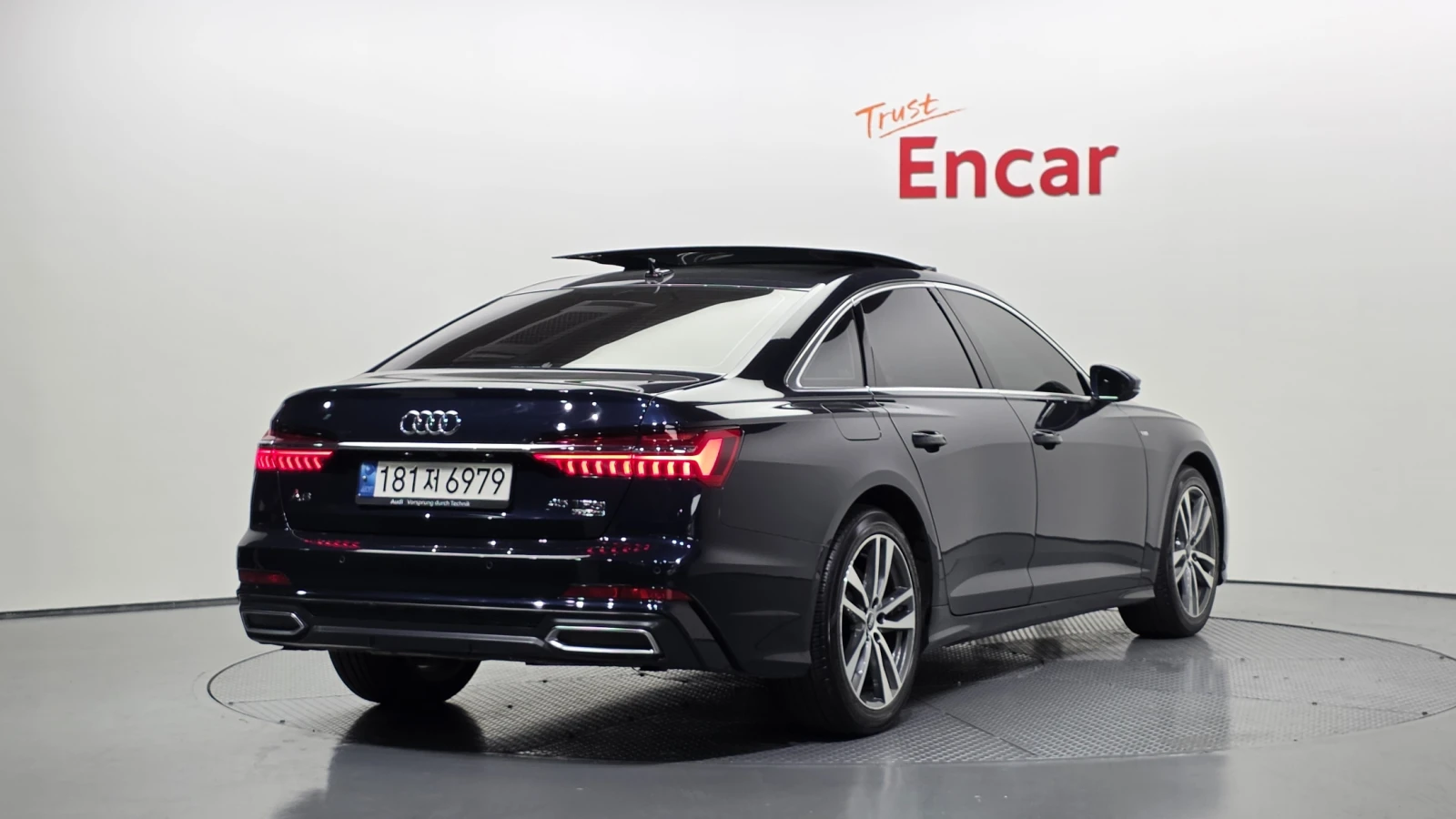 Audi A6 45 * TFSI* Quattro* Premium* Navi* Camera, снимка 3 - Автомобили и джипове - 55322938