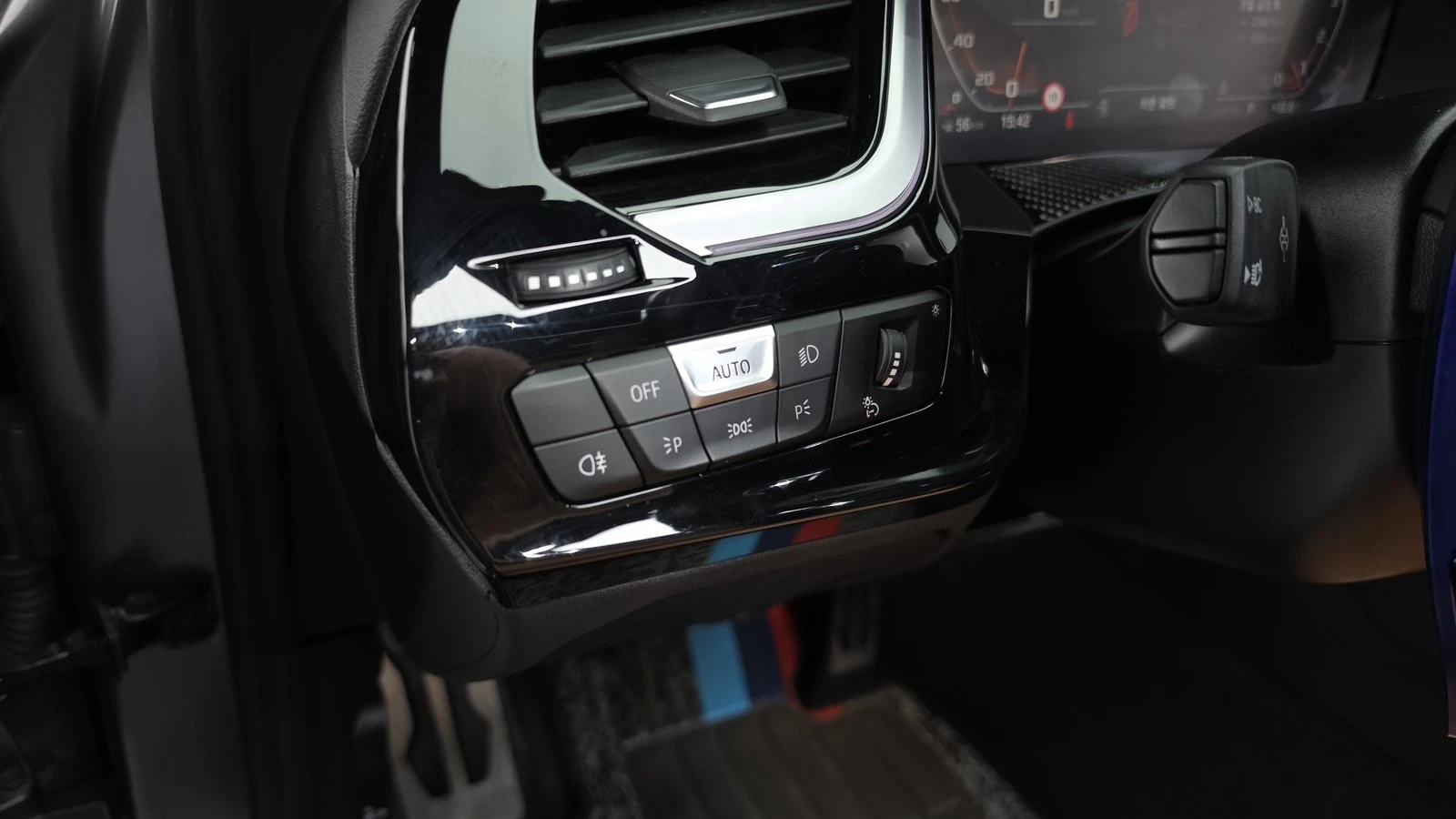 BMW Z4 M40i* BLIND SPOT* HUD* ПОДГРЕВ ВОЛАН* КРАЙНА ЦЕНА, снимка 13 - Автомобили и джипове - 55387655
