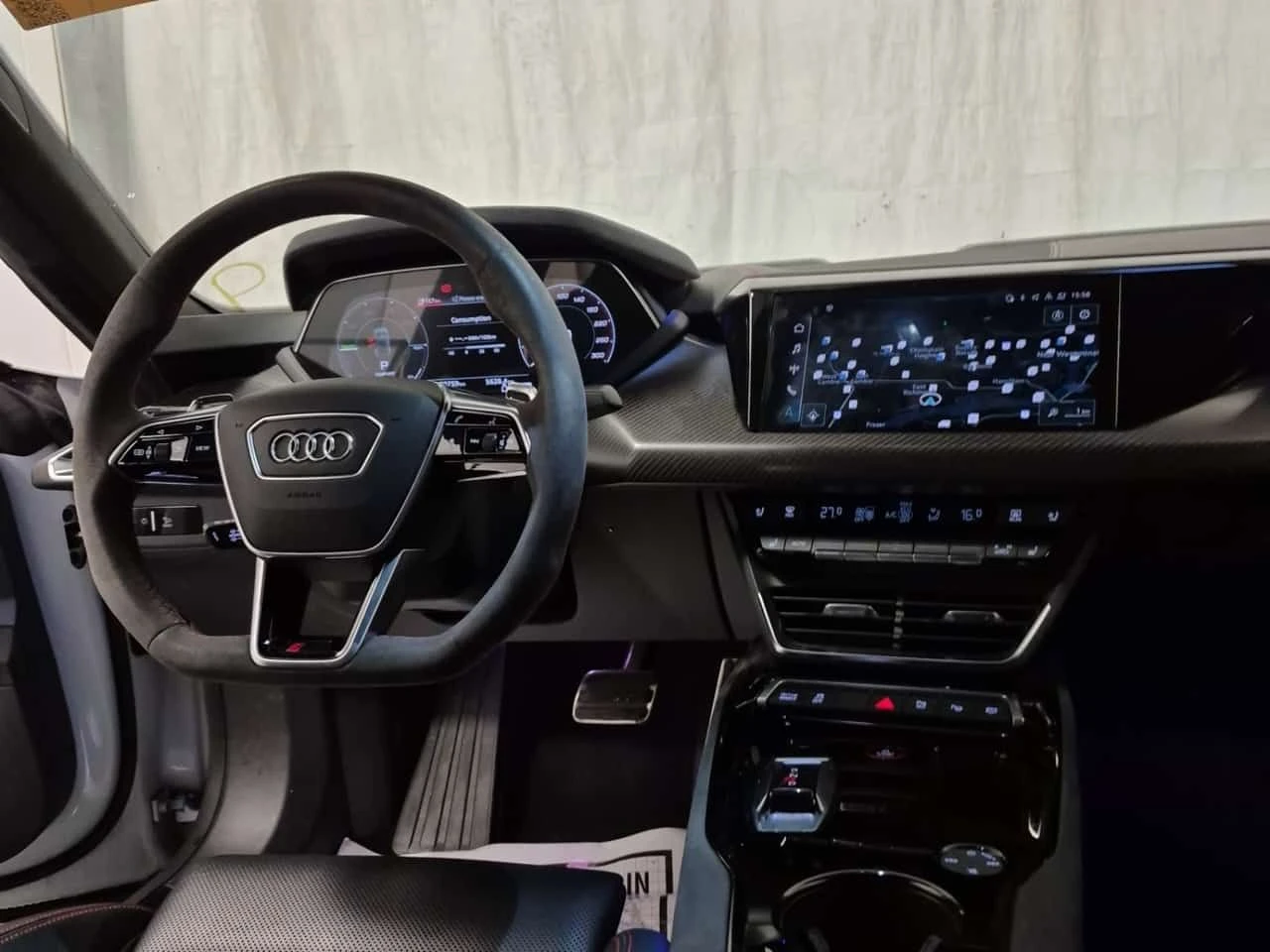 Audi E-Tron GT * QUATTRO * CARFAX * От VW * , снимка 7 - Автомобили и джипове - 55483329