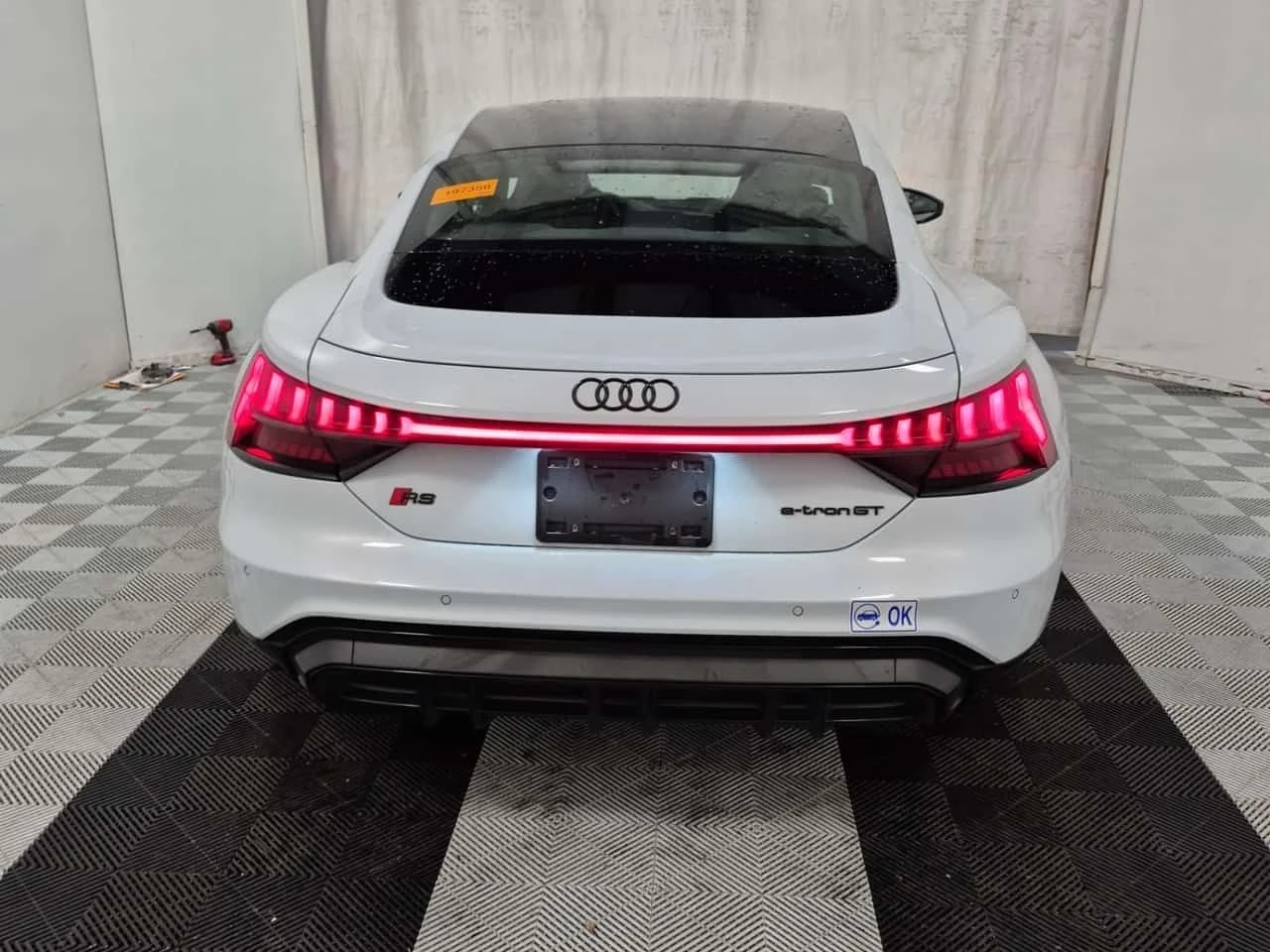 Audi E-Tron GT * QUATTRO * CARFAX * От VW * , снимка 6 - Автомобили и джипове - 55483329