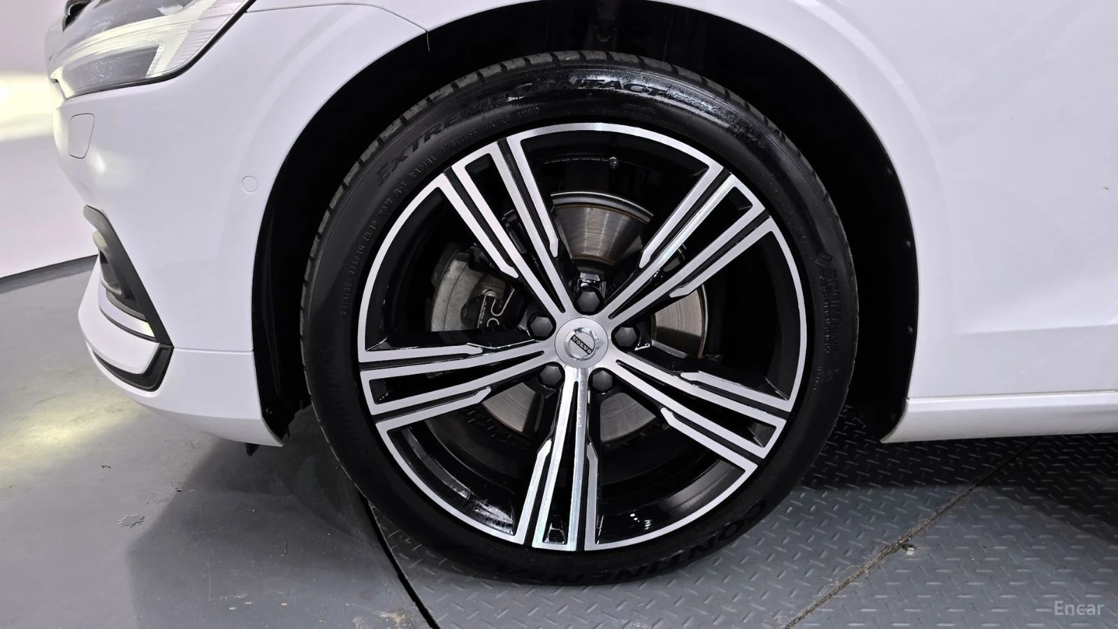 Volvo S60 * B5* ПАНО* KEYLESS* Camera* ПОДГРЕВ* 360* , снимка 5 - Автомобили и джипове - 55584876
