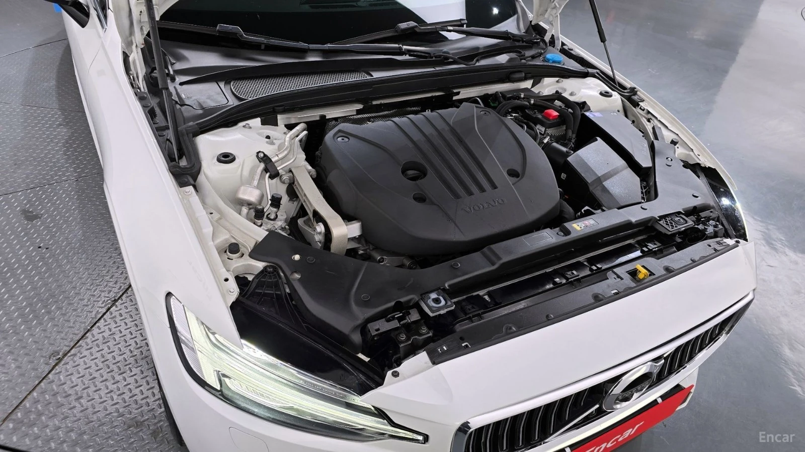Volvo S60 * B5* ПАНО* KEYLESS* Camera* ПОДГРЕВ* 360* , снимка 6 - Автомобили и джипове - 55584876