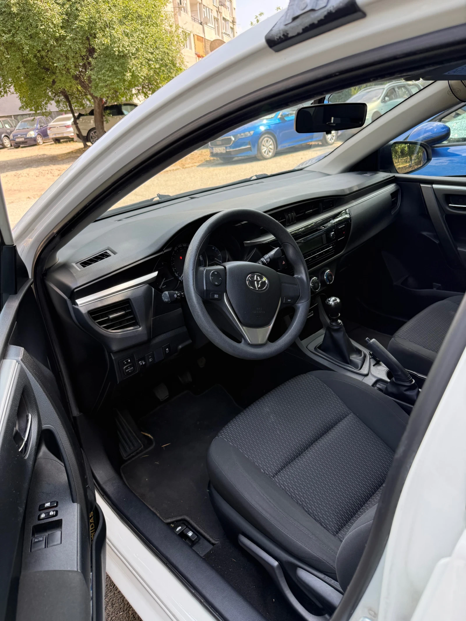 Toyota Corolla, снимка 8 - Автомобили и джипове - 56037724