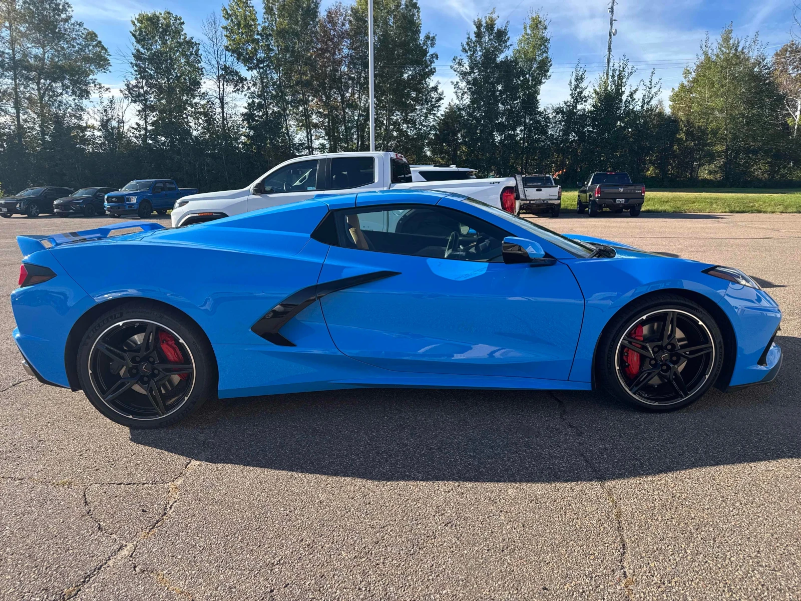 Chevrolet Corvette 2LT* CARFAX* АВТОКРЕДИТ БЕЗ ПЪРВОНАЧАЛНА ВНОСКА* , снимка 3 - Автомобили и джипове - 56155787