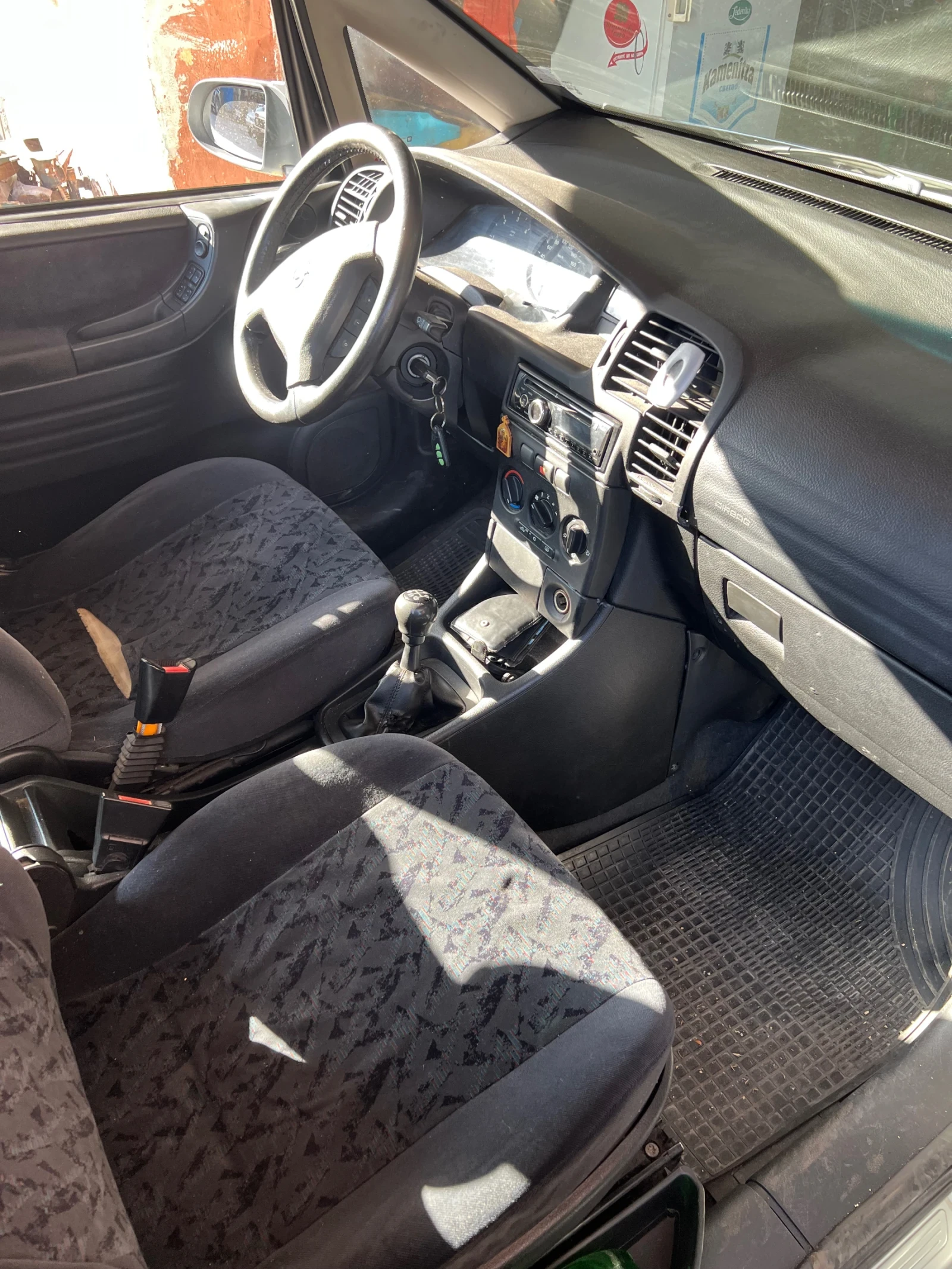 Opel Zafira, снимка 7 - Автомобили и джипове - 56156560